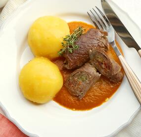 Rinderrouladen mit Kartoffelklößen