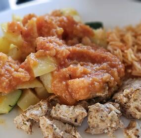 Mediterranes Hähnchen mit Fenchel und Zucchini