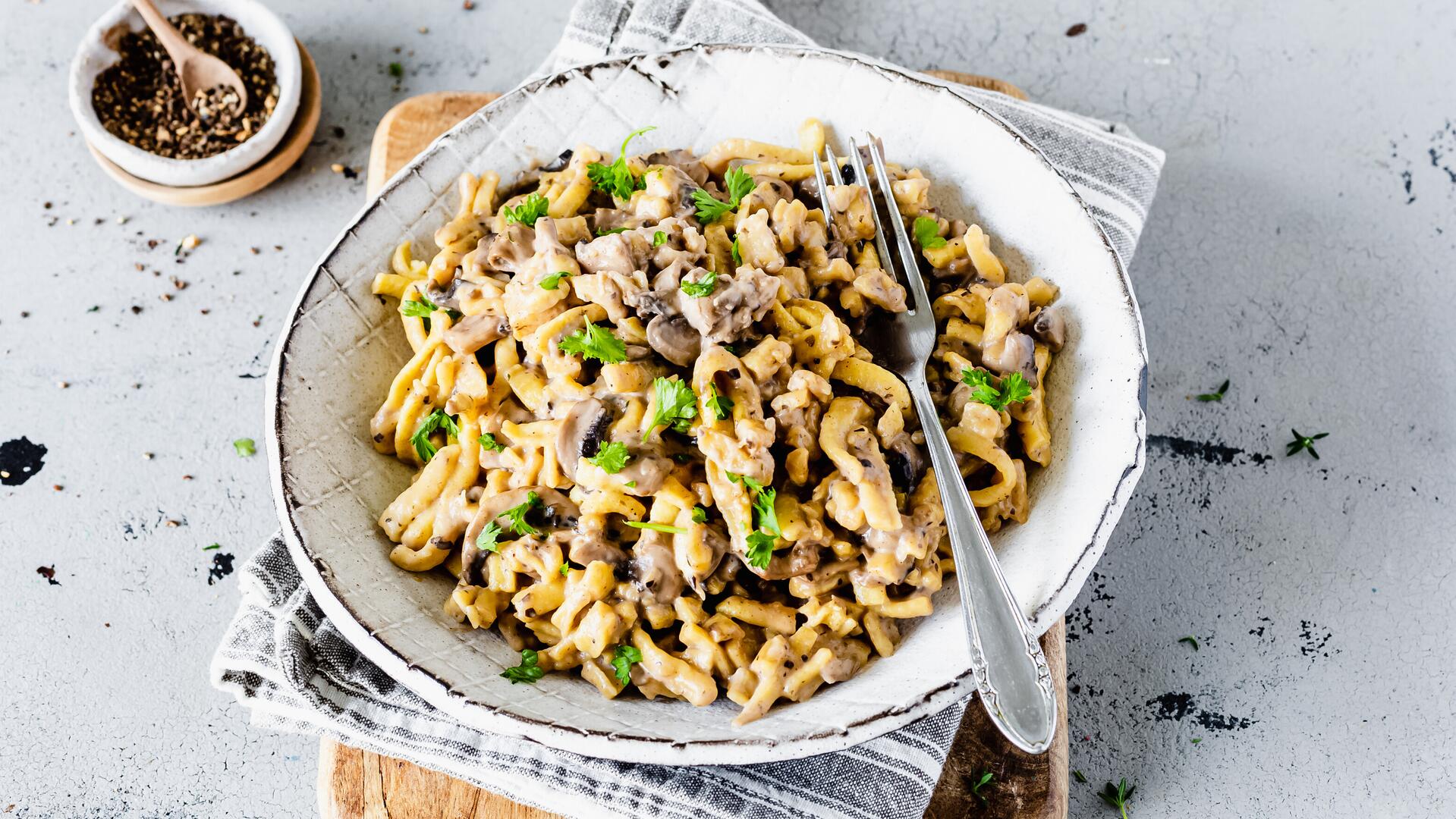 Spätzletopf mit Rahmsoße schnell im Thermomix® | ZauberTopf-Club