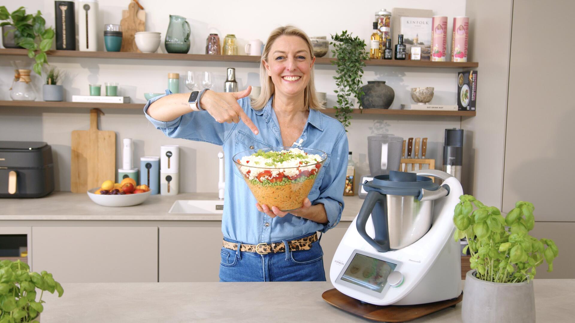 Schneller Spaghetti-Schichtsalat Djuvec Style für den Thermomix®