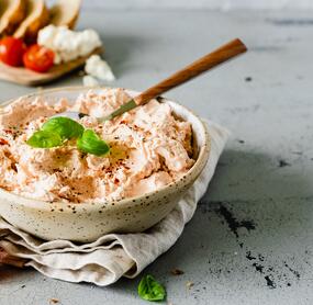 🔥🧄 Der einfachste Feta-Dip in 30 Sekunden! So cremig & perfekt für Raclette! 😍