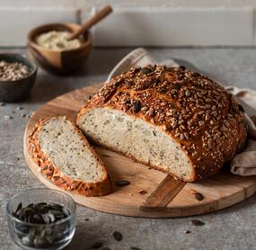 😍 Das BESTE Thermomix® Brot – Kernige Joghurtkruste, knusprig & saftig